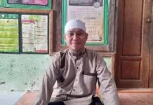 Kecanduan Gadget Penyebab Pemuda Islam Jauh Dari Al-Qur'an