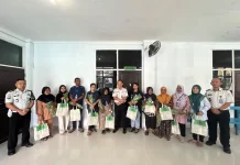 Lapas Luwuk Salurkan Bansos Sembako dan Sayur Organik Karya Warga Binaan