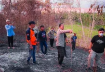 Kapolresta Banggai Pimpin Pemadaman Karhutla di Desa Batu Hitam