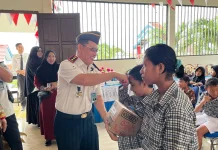 Lapas Luwuk dan DWP Berbagi Kasih Bersama Siswa SLB Negeri Luwuk