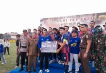 Tutup Turnamen Berani Cup, Gubernur Sulteng Bina Cabor Sepak Bola