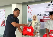 Semarak HUT RI ke-81, Rutan Poso Salurkan Bantuan Sosial kepada Purna Bakti
