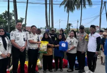 Semarak HUT Ke-81 RI, Lapas Luwuk Salurkan Bansos ke Desa Binaan