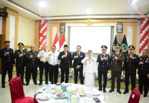 HUT ke-81 RI, Kakanwil Kemenkum Sulteng Hadiri Penyerahan Remisi Warga Binaan