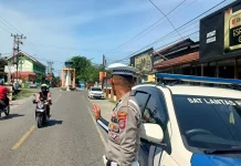 Satlantas Polres Touna Tingkatkan Tertib Lalin di Ampana Melalui Patroli Rutin