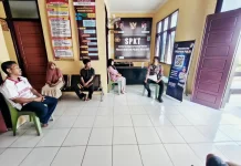 Polsek Kintom Mediasi Damai Kasus Penganiayaan Remaja