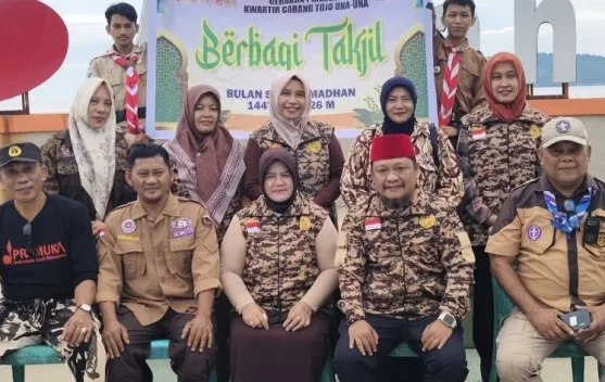 Aksi Nyata Pramuka Touna, Berbagi Takjil dan Menebar Kebaikan