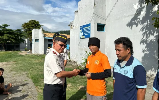 BRI–BSI Dukung HBP ke-62, Lapas Luwuk Bagikan Voucher ke Pemenang