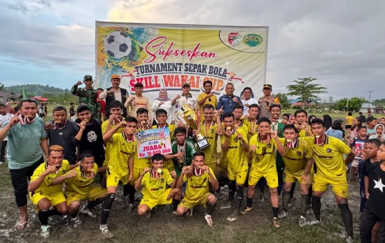 Bupati Tojo Una-Una Tutup Turnamen Sepak Bola Skillwakai Cup III di Desa Wakai
