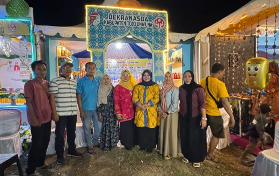 Wabup Surya Lapasiri Tinjau Stan Pameran Dekranasda pada MTQ XXXI Sulawesi tengah