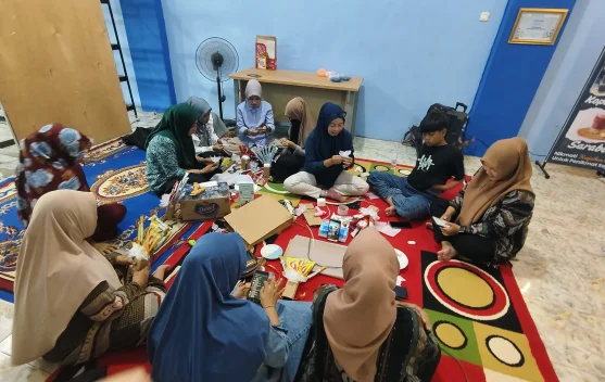 Rumah BUMN Pertamina Touna Gelar Pelatihan Pembuatan Bouquet