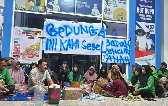 Bupati Ilham Lawidu Temui Massa Aksi, Kawal Persoalan Sertifikat