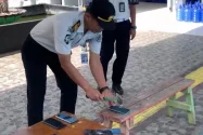 Lapas Luwuk Hancurkan 13 Handphone Sitaan Razia