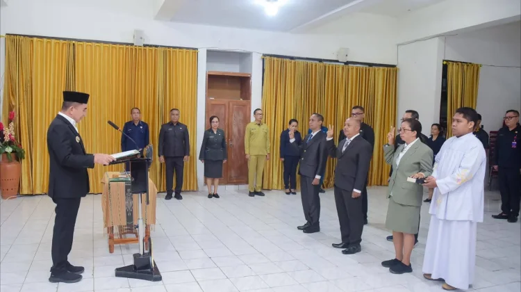 Bupati Belu Melakukan Rotasi Pimpinan Tinggi Pratama