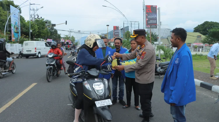 Berbagi di Ramadan, GAMKI Alor Pererat Persaudaraan