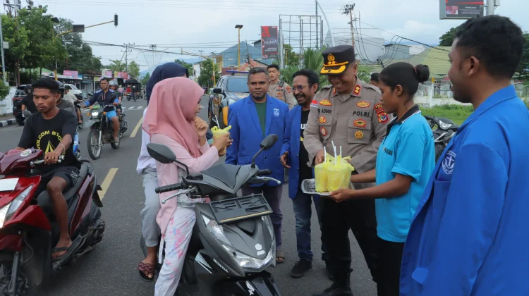 Polres Alor Bersama GAMKI Alor Bangun Harmoni Ramadan