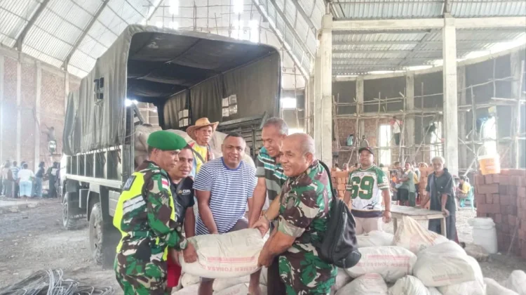 Dandim TTU Bantuan Semen untuk Gereja Katolik Bitefa