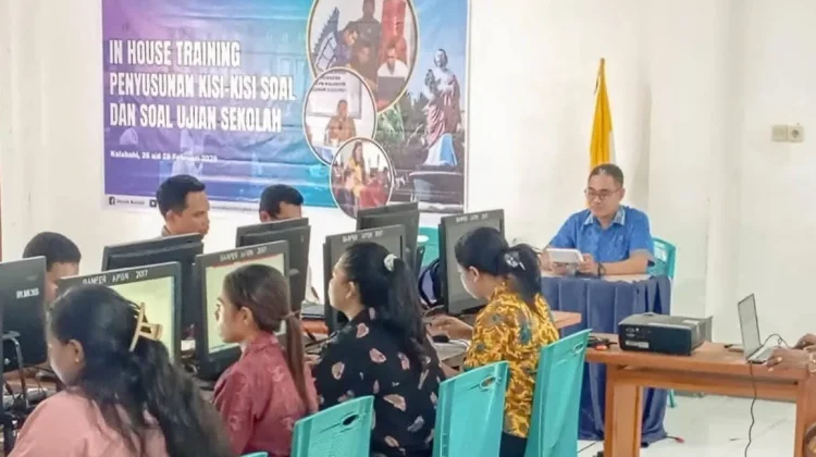 Kepala Sekolah SMAK St. Yoseph Kalabahi Tekankan Pentingnya Soal HOTS