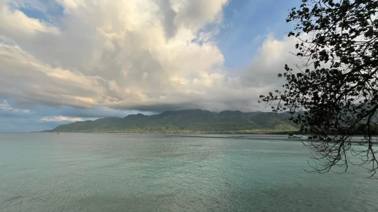 Pesona Pantai Maimol Wisata Bahari Andalan Kabupaten Alor