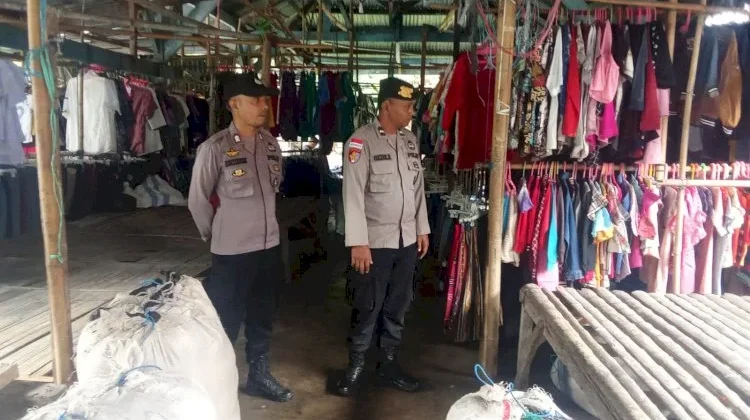 Polsek Alor Barat Daya Amankan Aktivitas Pasar Moru