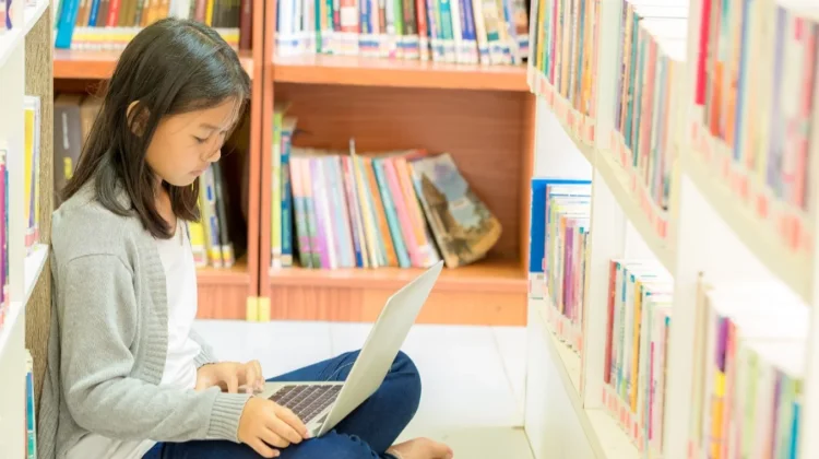 Risiko Hukum dan Pentingnya Literasi Digital Bagi Masyarakat