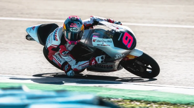 Veda Ega Harumkan Indonesia di Moto3