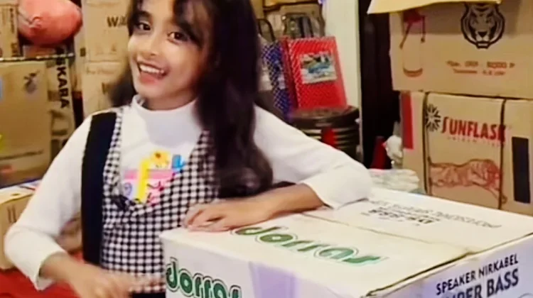 Louisa Sukur Jadi Kreator Konten Cilik Berkat Hobi Buka Kemasan Produk