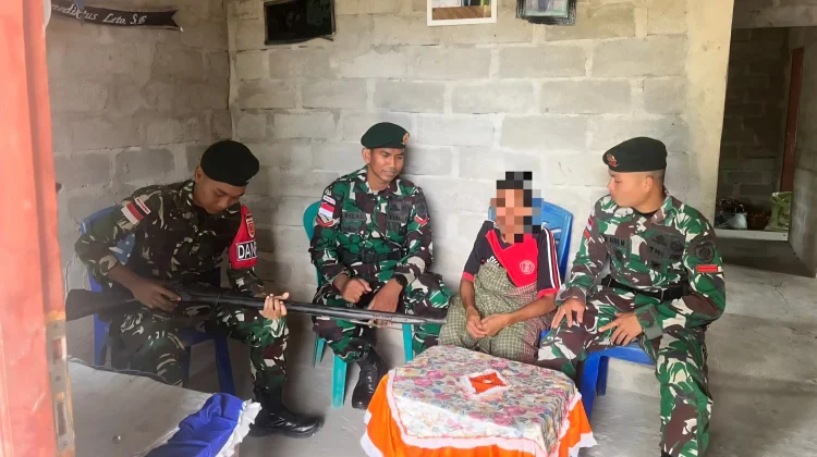 Warga Serahkan Senpi jenis Springfield ke Satgas