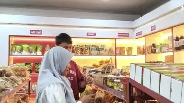 Jajanan Lokal Menggerakan Ekonomi NTT