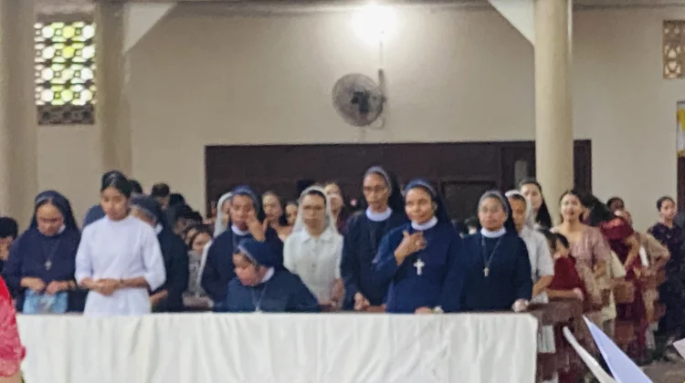 Sukacita dan Harapan Baru Hadir pada Perayaan Paskah Umat Katedral Atambua