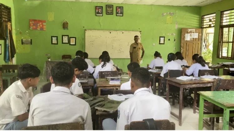 Kepsek SMA Kristen Atambua: MBG Mendongkrak Kehadiran dan Semangat Belajar Siswa