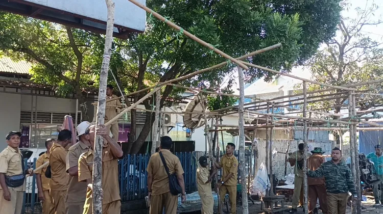 Kesemrawutan Pasar Baru Atambua Dikeluhkan, Pemerintah Mulai Lakukan Penertiban