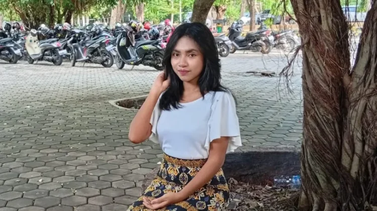 Gracela Raja Raih Juara Satu Lomba Pidato Hari Kanker Sedunia