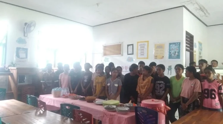 SMPN Turiskain Gelar Ujian Informatika