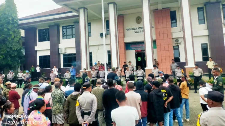Wakapolres Belu Pimpin Anggota Kawal Aksi Damai Masyarakat Suku Bei Hale