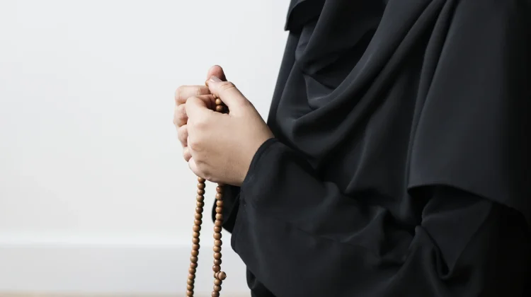 Renungan Islam: Keutamaan Amal dan Ilmu bagi Manusia