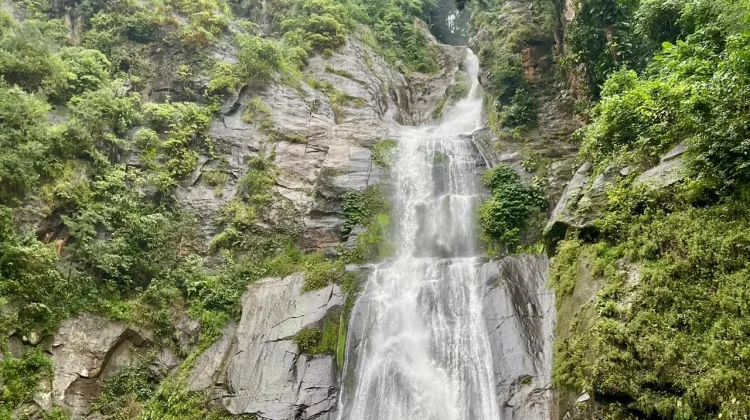 Air Terjun Mataru Alor, Pesona Alam Tersembunyi yang Menyegarkan