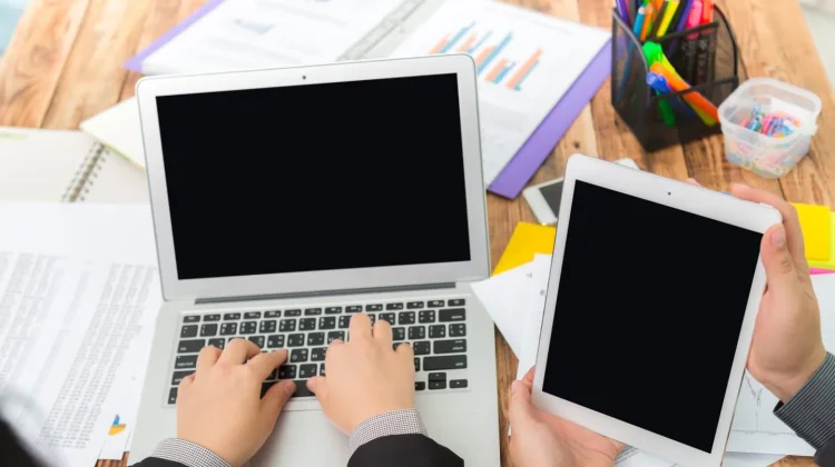 Tablet vs Laptop, Pilih yang Ringkas atau yang Ganas?