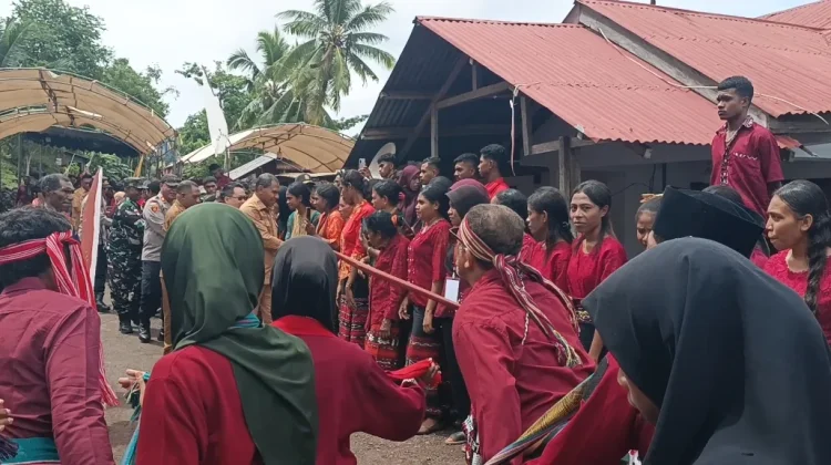 Ibadah Syukur 100 Tahun Injil Masuk di Warsalelang, Momentum Refleksi