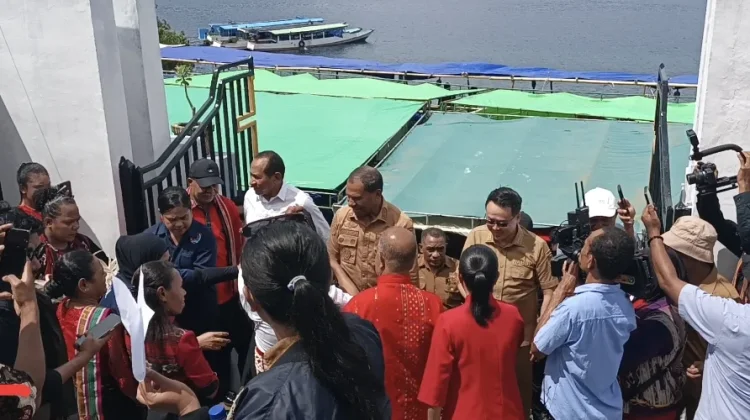 Wagub NTT Ajak Orang Tua Prioritaskan Pendidikan dan Gizi Anak