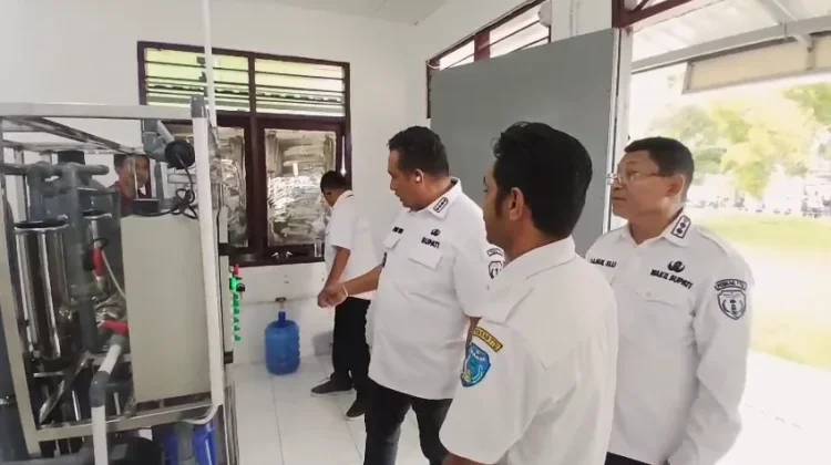 Pemkab TTU Mulai Operasikan Air Minum Isi Ulang