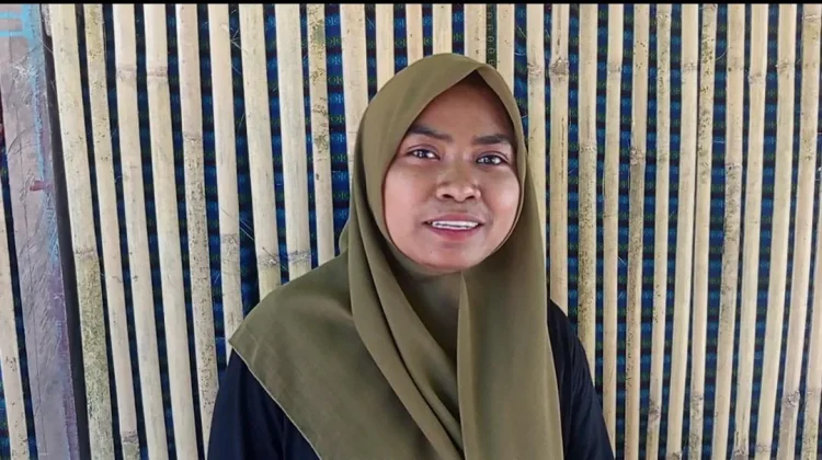Tenun Ikat Tetap Menjadi Identitas Generasi Muda di Desa Ternate