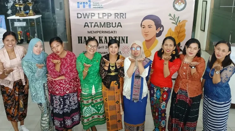 Perempuan Muda Jangan Hilangkan Identitas Budaya
