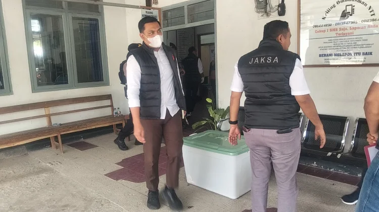 Kejari TTU Geledah Perumda Air Minum Tirta Cendana