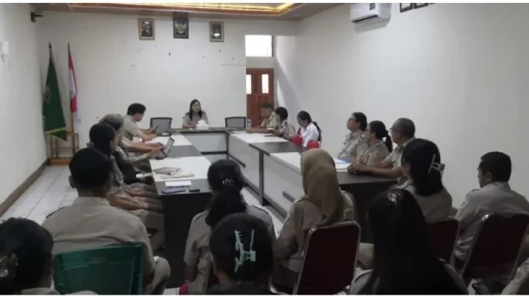 Memastikan Kinerja Kerja  Berjalan Optimal Pertanahan Belu Rapat Evaluasi Tim