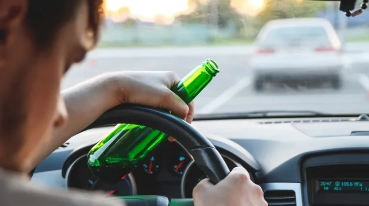 Mengemudi dalam Pengaruh Alkohol Terancam Pidana hingga 12 Tahun Penjara