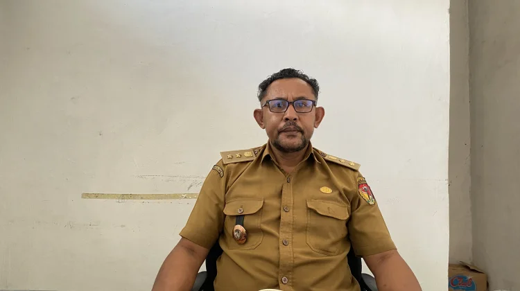 Salurkan Bantuan Beras CPP Lurah Atambua Tekankan Dorong Ketahanan Pangan