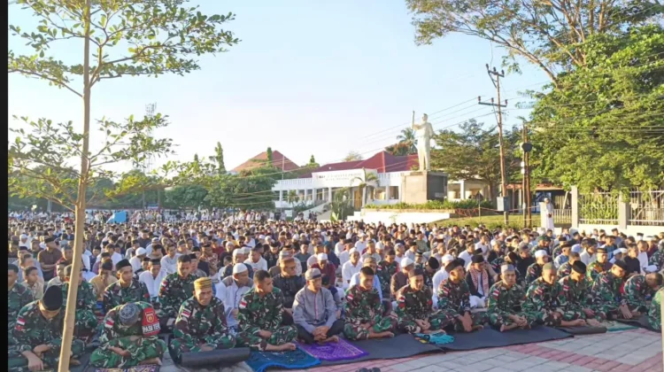 Ribuan Umat Muslim di Atambua Khusyuk Laksanakan Salat Idul Adha