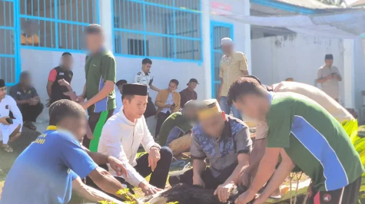 Warga Binaan Lapas Kalabahi Ikut Proses Kurban Dengan Pengawasan Ketat Petugas