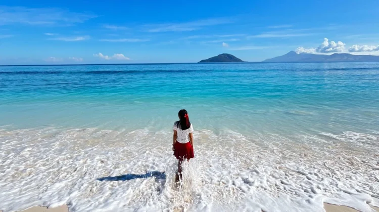Pantai Halmin, Wisata Alam Tenang di Alor Barat Daya